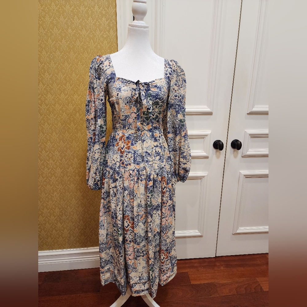 MOON RIVER MIDI DRESS - Picture 3 of 5